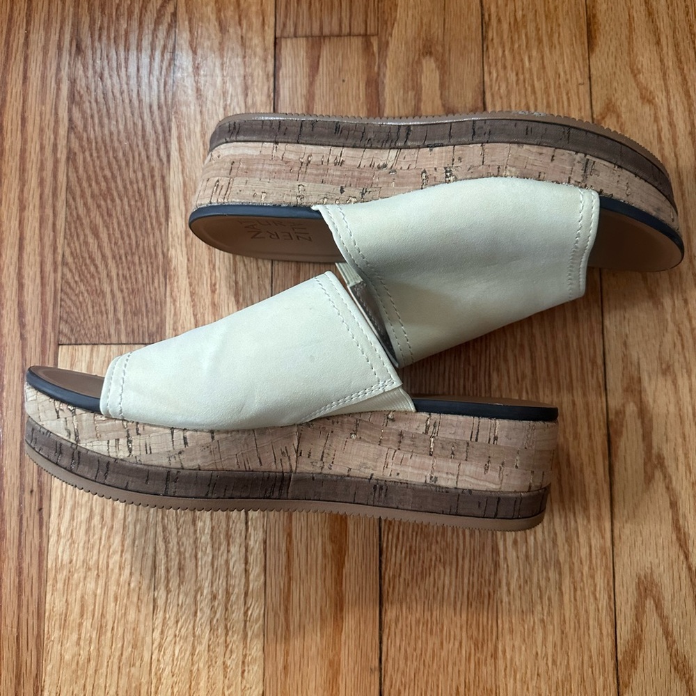 Naturalizer Kirsten Platform sandal